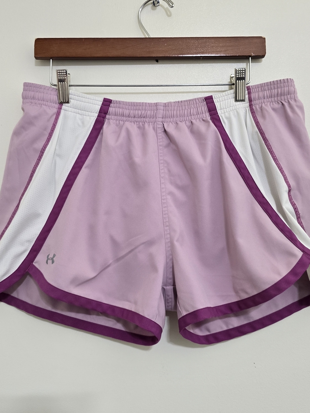 UNDER ARMOUR size Mesh Lined Large Running Shorts Elastic‎ Waist Pink